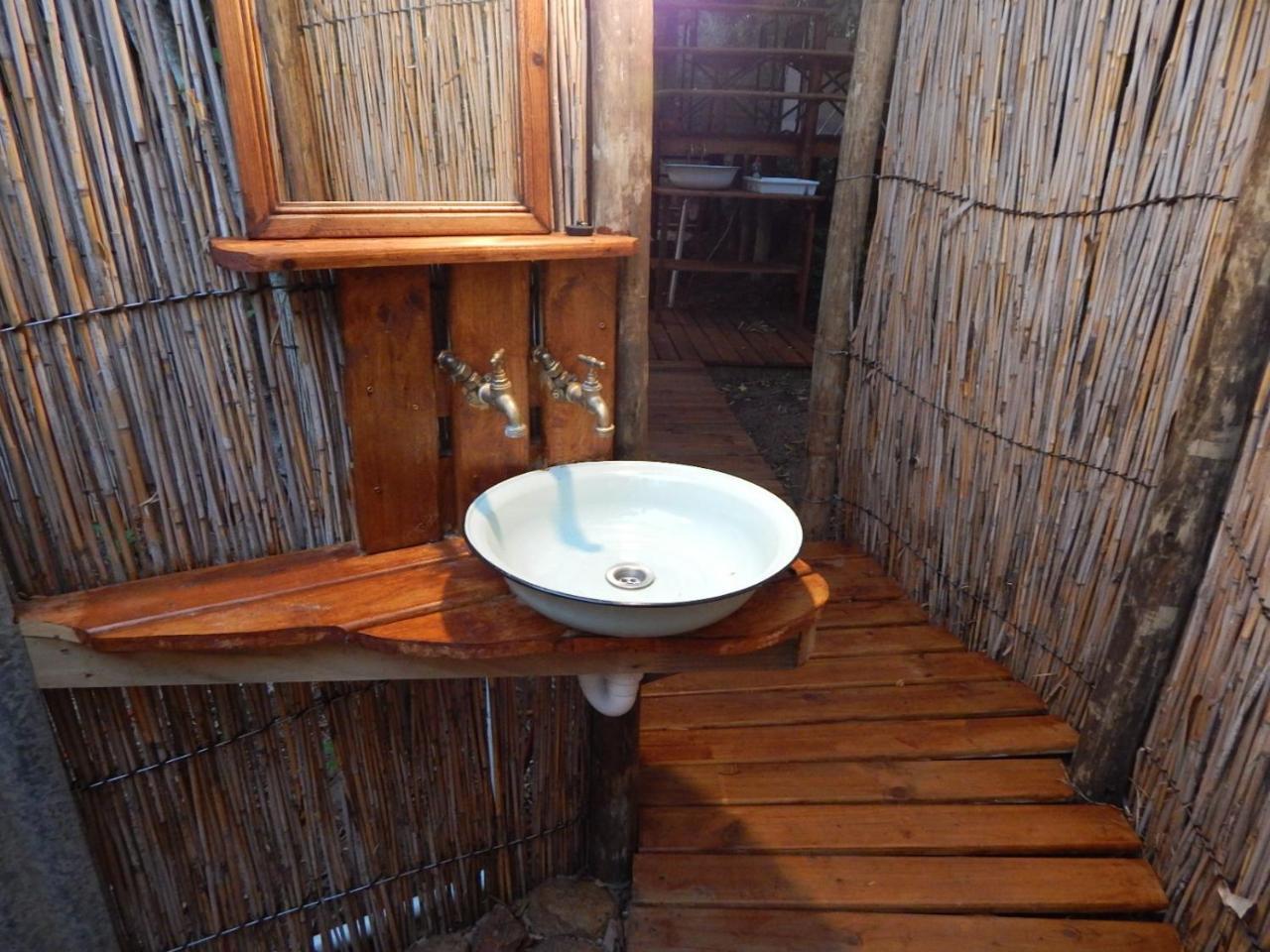 Hotel Woodcutter'S Bush Camp At The Old Trading Post Wildernis Zewnętrze zdjęcie